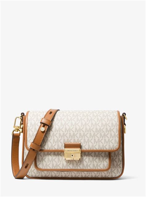 michael kors bradshaw medium messenger